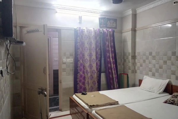 Book Executive Suite at Vasavi Bhavan Tirumala
